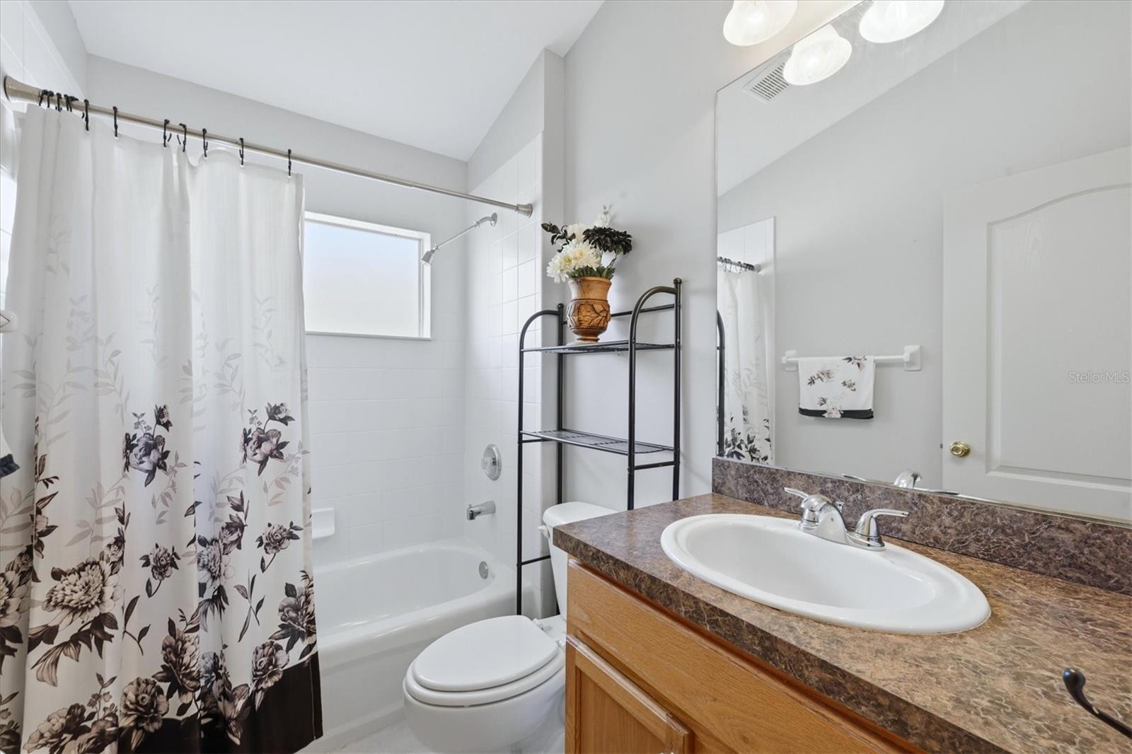 LAKESIDE PLANTATION - Residential