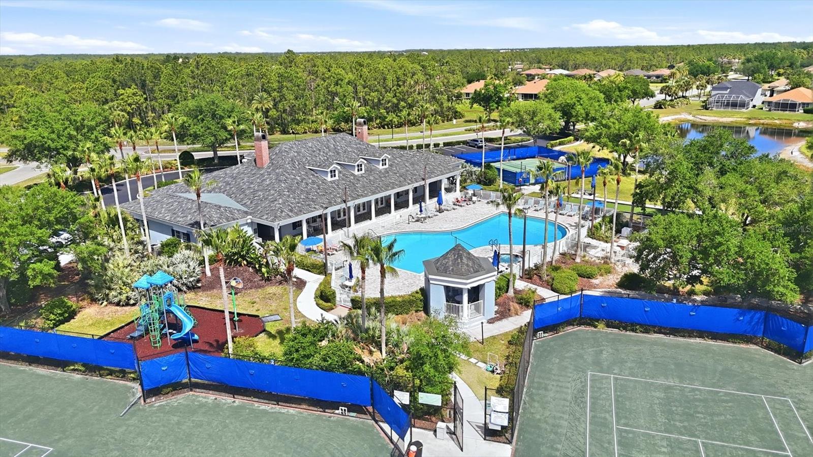 1528 SCARLETT AVENUE