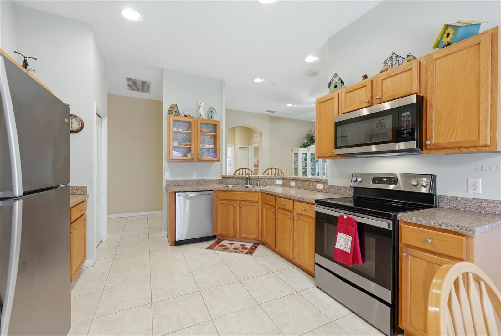 LAKESIDE PLANTATION - Residential