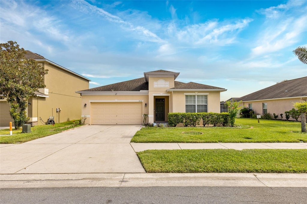 Photo of 3652 Madbury Circle, Lakeland, FL 33810 (MLS # O6446032)