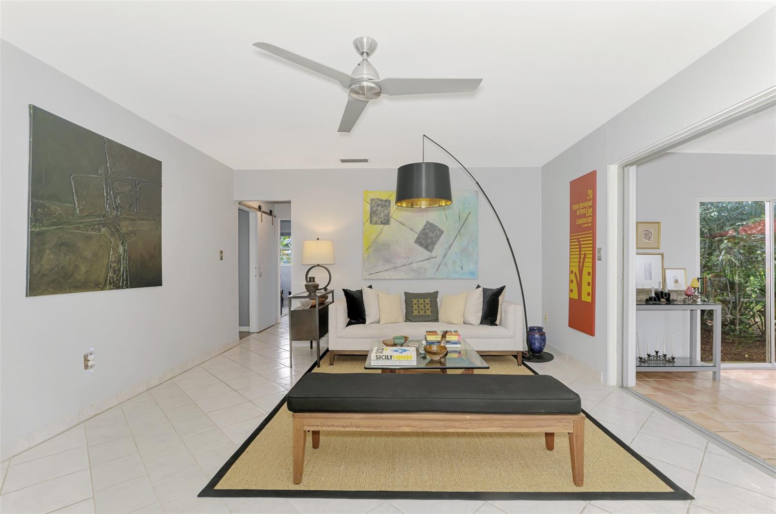 1476 BEACH MANOR UNIT 3 - Residential