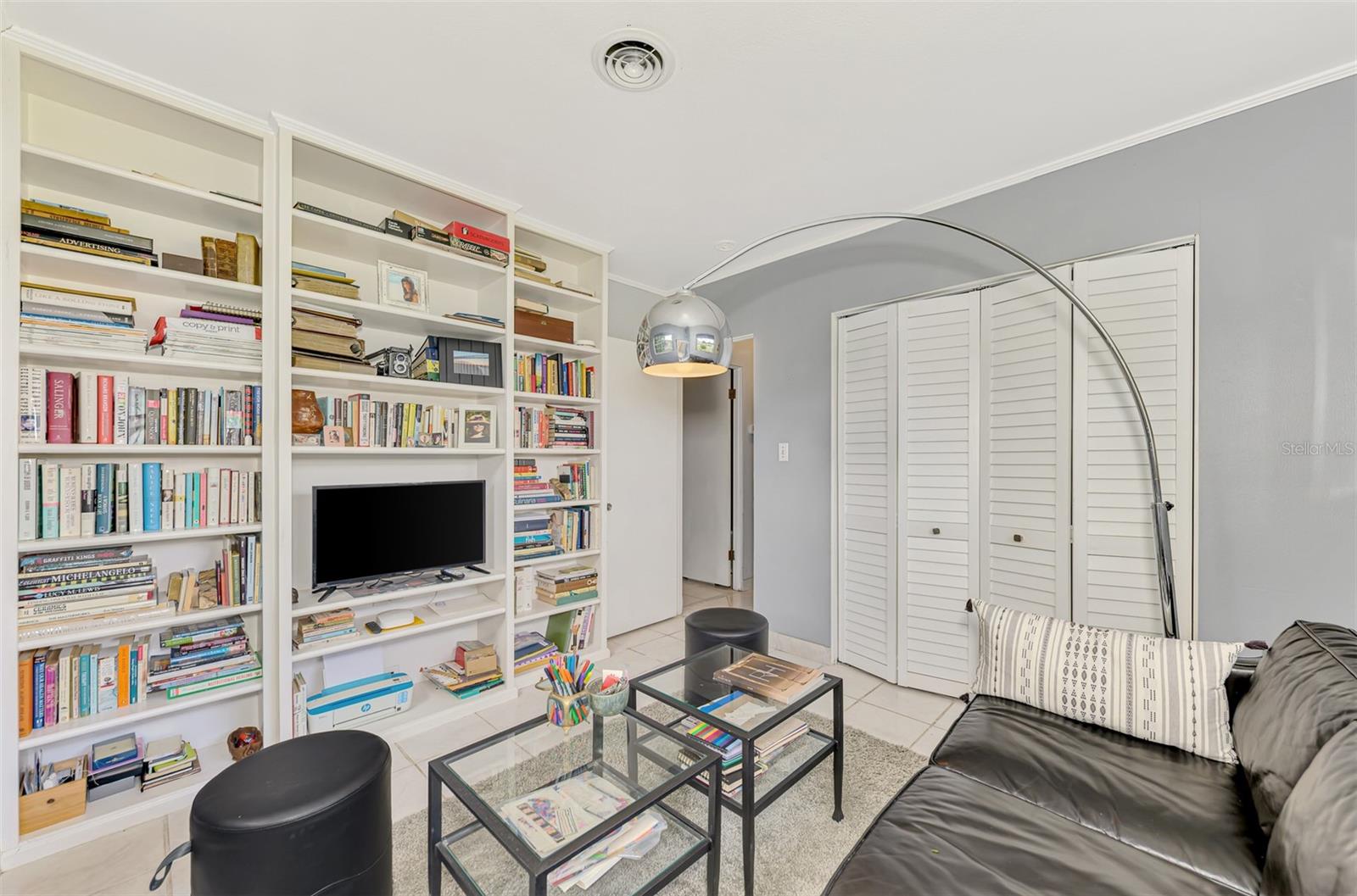 1476 BEACH MANOR UNIT 3 - Residential
