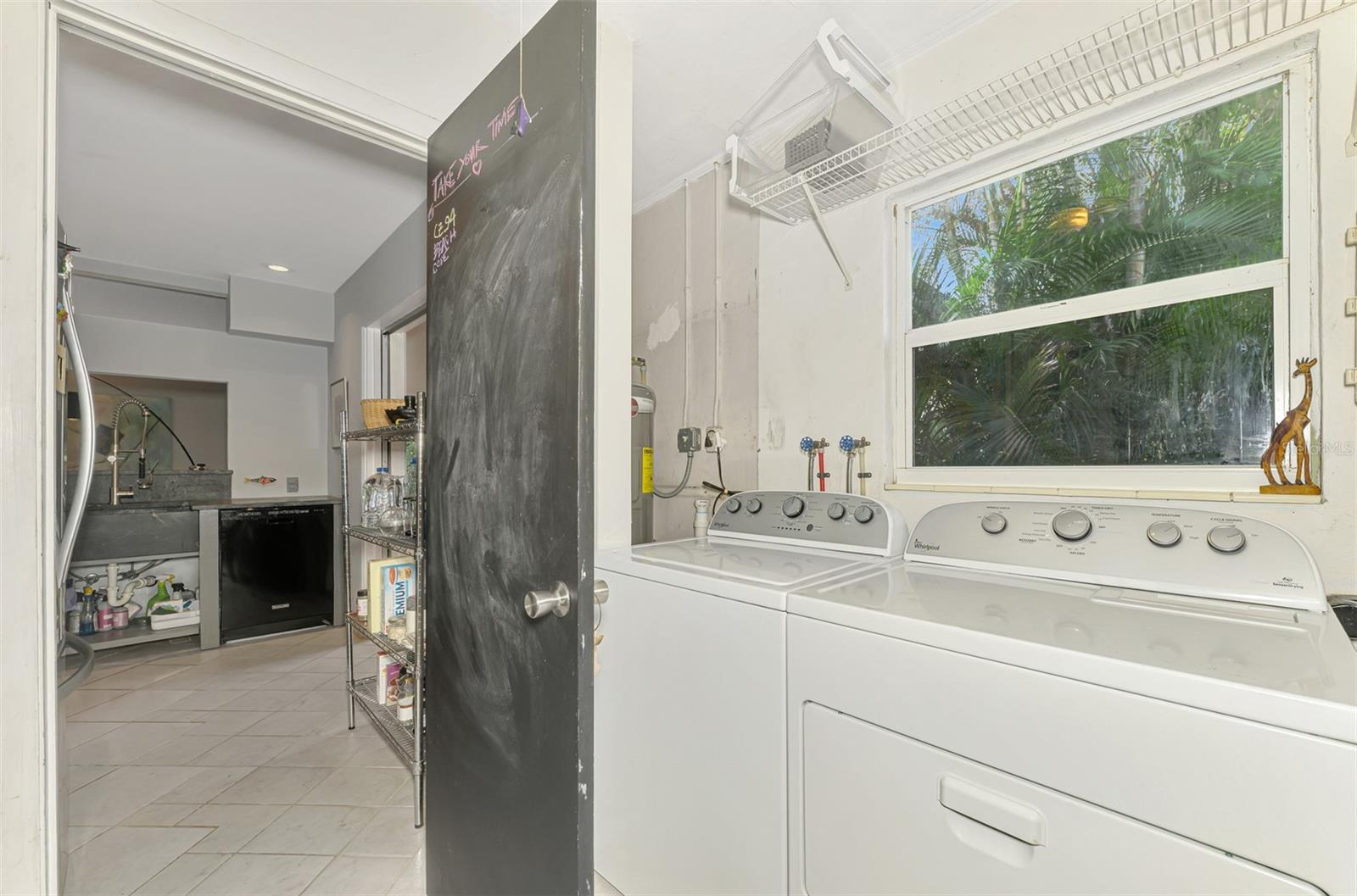 1476 BEACH MANOR UNIT 3 - Residential