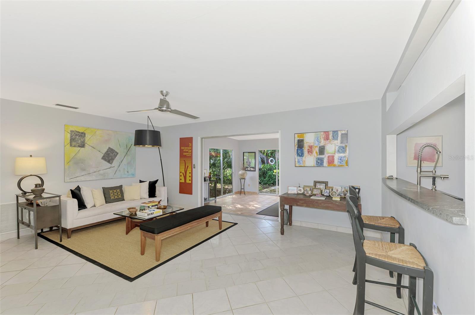 1476 BEACH MANOR UNIT 3 - Residential