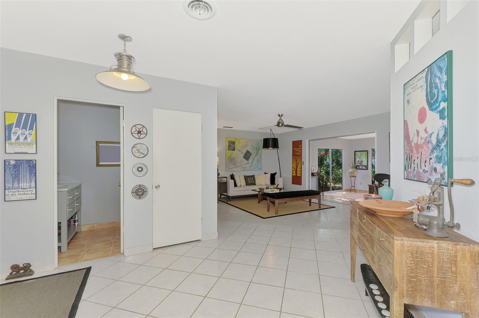 1476 BEACH MANOR UNIT 3 - Residential