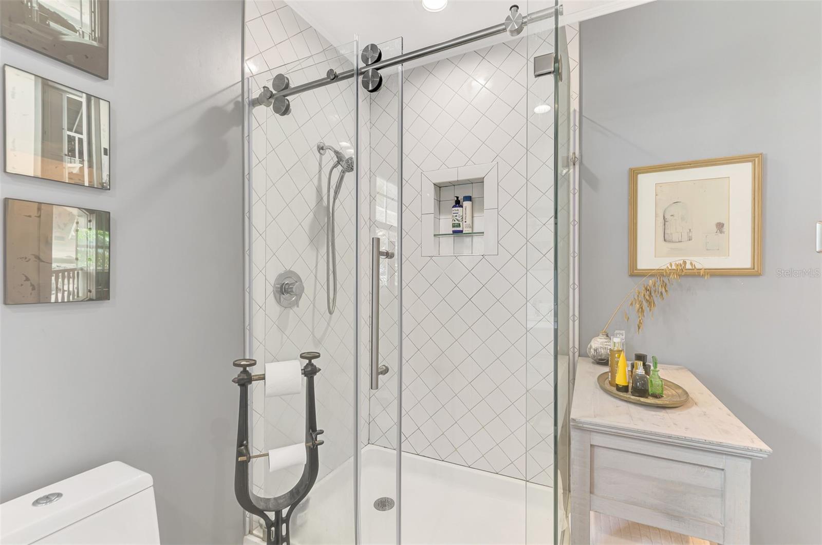 1476 BEACH MANOR UNIT 3 - Residential