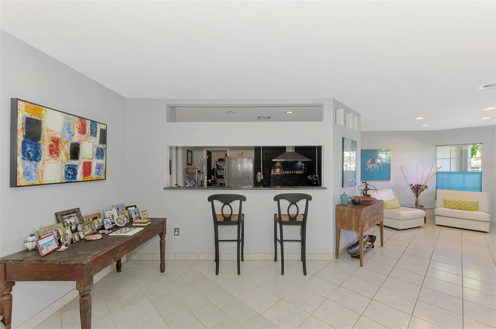 1476 BEACH MANOR UNIT 3 - Residential