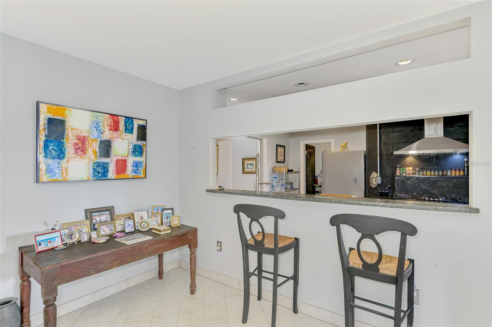 1476 BEACH MANOR UNIT 3 - Residential