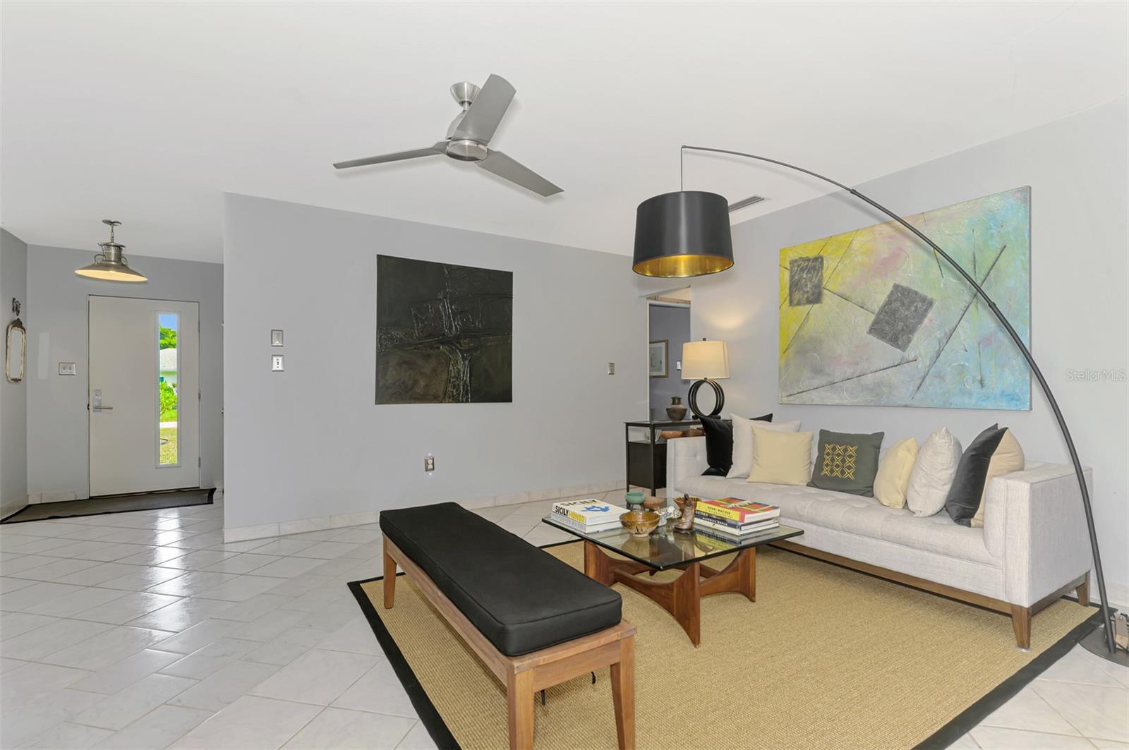 1476 BEACH MANOR UNIT 3 - Residential