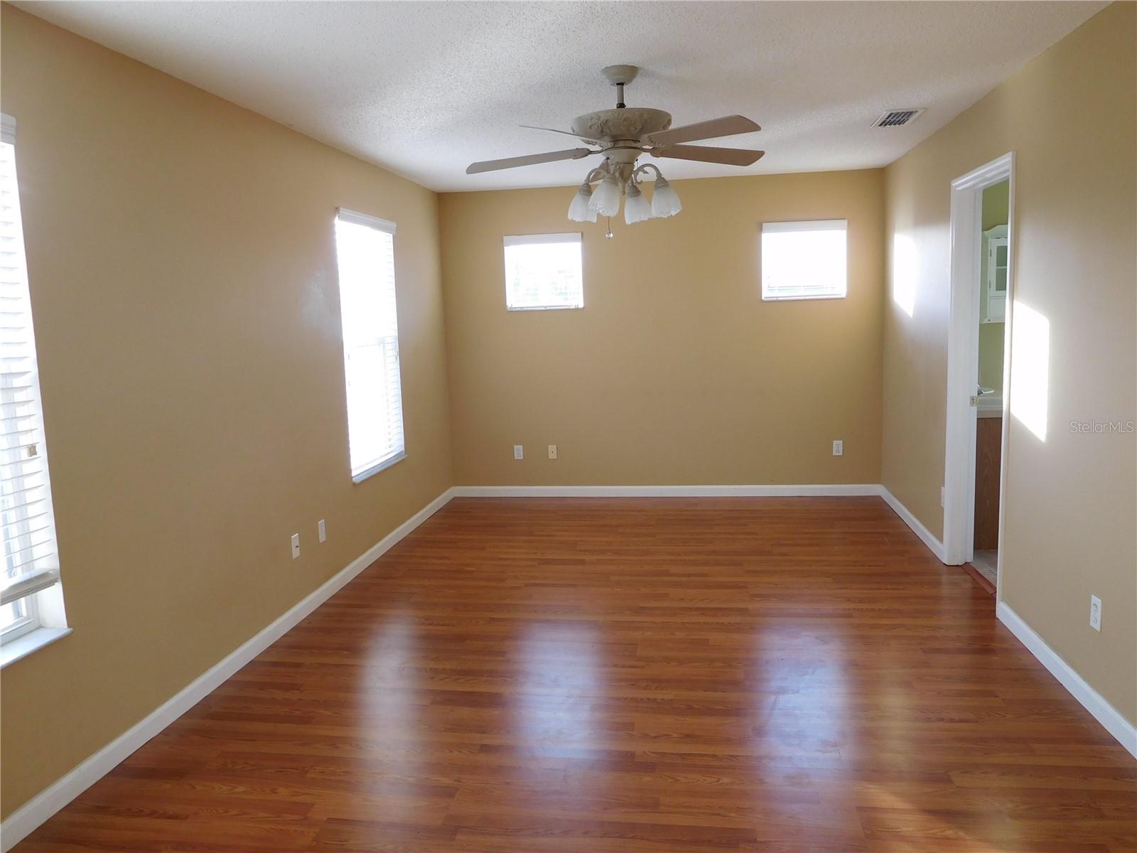 WESTON HILLS SUB - Residential Lease