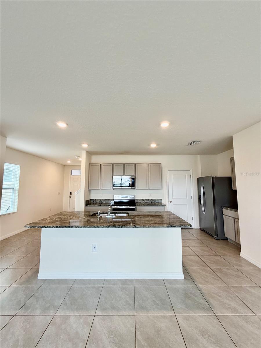 9151 FORGE BREEZE LOOP