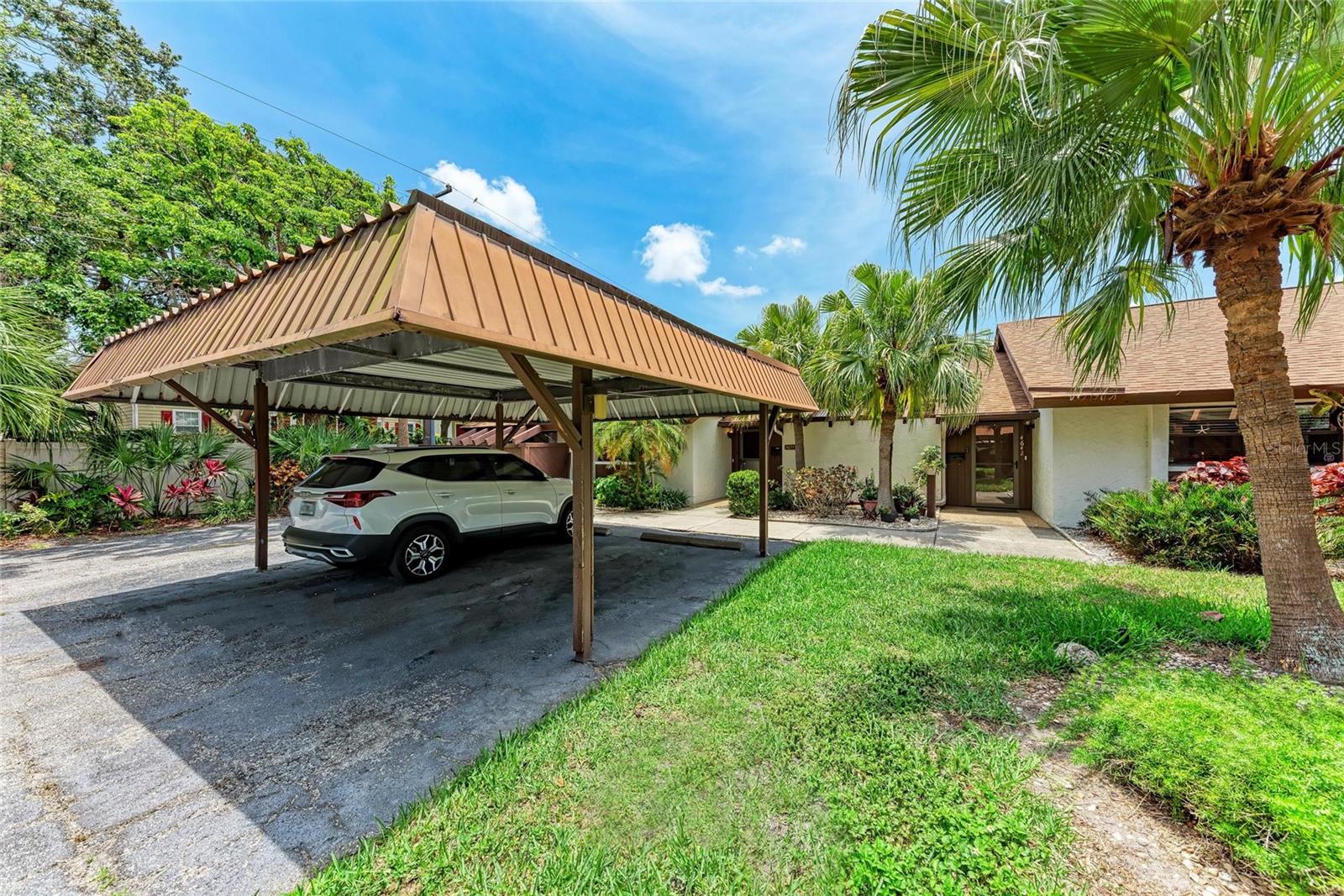 Welcome to Timber Creek—where every day feels like a retreat and every moment is filled with possibility. This seldom available 2BR/2BA Timber Creek VILLA (only four in the community) is ready for you to make it your own. No upstairs or downstairs neighbors. Located at the back of the community and overlooking the #2 green and #3 tee box. Timber Creek is a great place to walk your furry friend - of any size.
This quiet retreat may be exactly what you are looking for.
Nestled in the heart of the city yet wrapped in tranquility, Timber Creek is more than just a place to live—it’s a lifestyle to cherish. Imagine waking up to golf fairways outside your door, enjoying leisurely afternoons on the tennis and pickleball courts, taking a refreshing dip in the pool, or unwinding in the hot tub and sauna. Whether it's shuffleboard under the Florida sun or lively gatherings at the clubhouse, Timber Creek is a hub for endless social connections and unforgettable experiences.
Beyond our lush grounds, a world of entertainment awaits. Stroll to local shopping centers, visit the local Detweilers, catch the latest blockbuster at a nearby theater, or visit one of the local popular dining venues. When the beach calls, you’re less than 10 minutes from the breathtaking shores of Anna Maria Island, where powder-soft sands meet the shimmering Gulf of Mexico.
Living at Timber Creek means you're always close to the best that Bradenton and Sarasota have to offer. From the charming boutiques of St. Armand’s Circle to the vibrant arts scene downtown, you’ll find cultural treasures like the Van Wezel and Asolo Theaters, plus the awe-inspiring Ringling Museum—all just a short drive away.
When it’s time to venture beyond, travel is effortless with convenient access to Sarasota-Bradenton (SRQ) St. Pete/Clearwater International (PIE) and Tampa International (TPA) airports.
At Timber Creek, the perfect blend of relaxation, recreation, and convenience awaits. Isn’t it time to make this oasis your home?
https://www.timbercreekgolf.org/ check out home page for Timber Creek