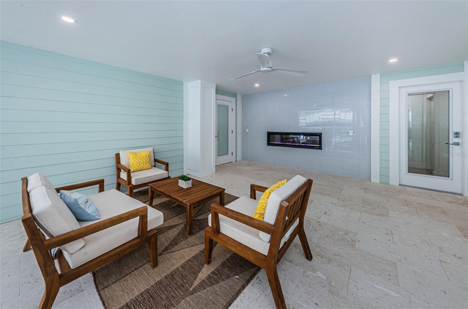 TIERRA VERDE UNIT 1 1ST REP - Residential