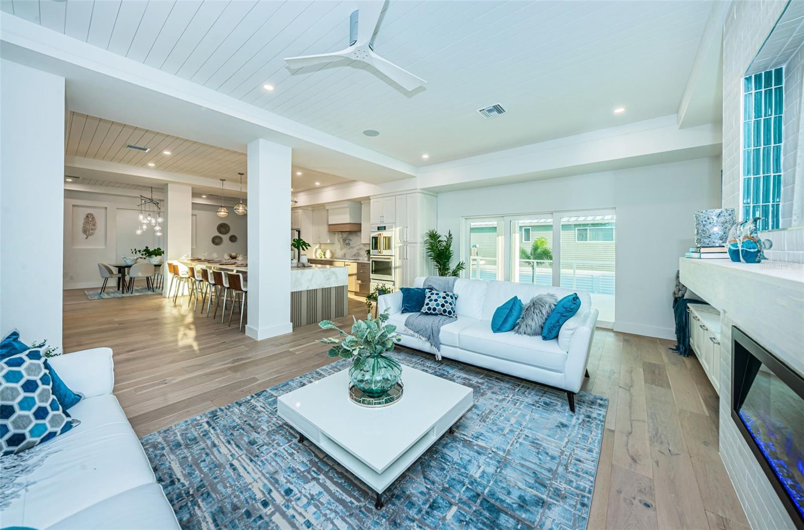 TIERRA VERDE UNIT 1 1ST REP - Residential