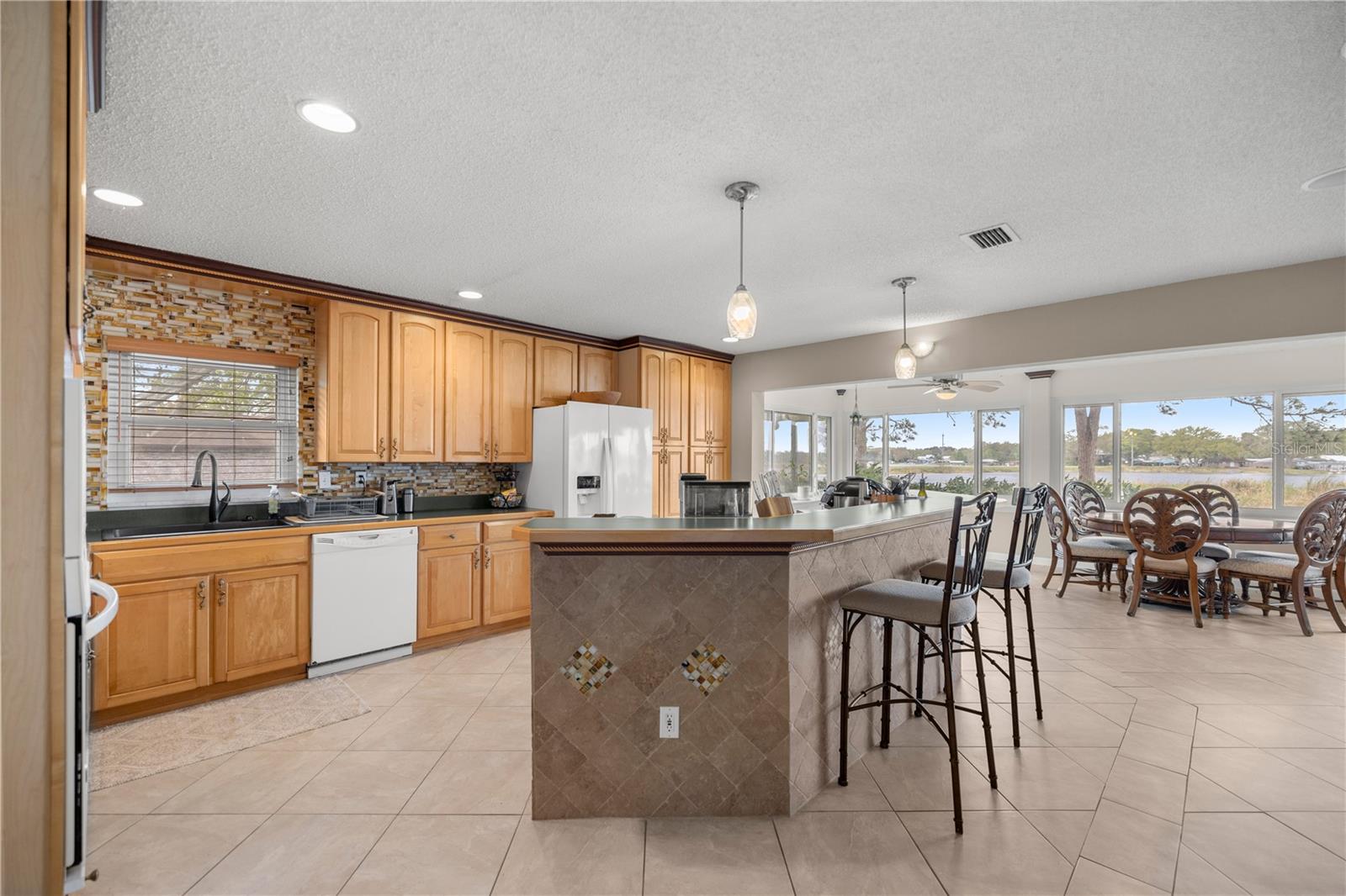 SUMMERFIELD - Residential