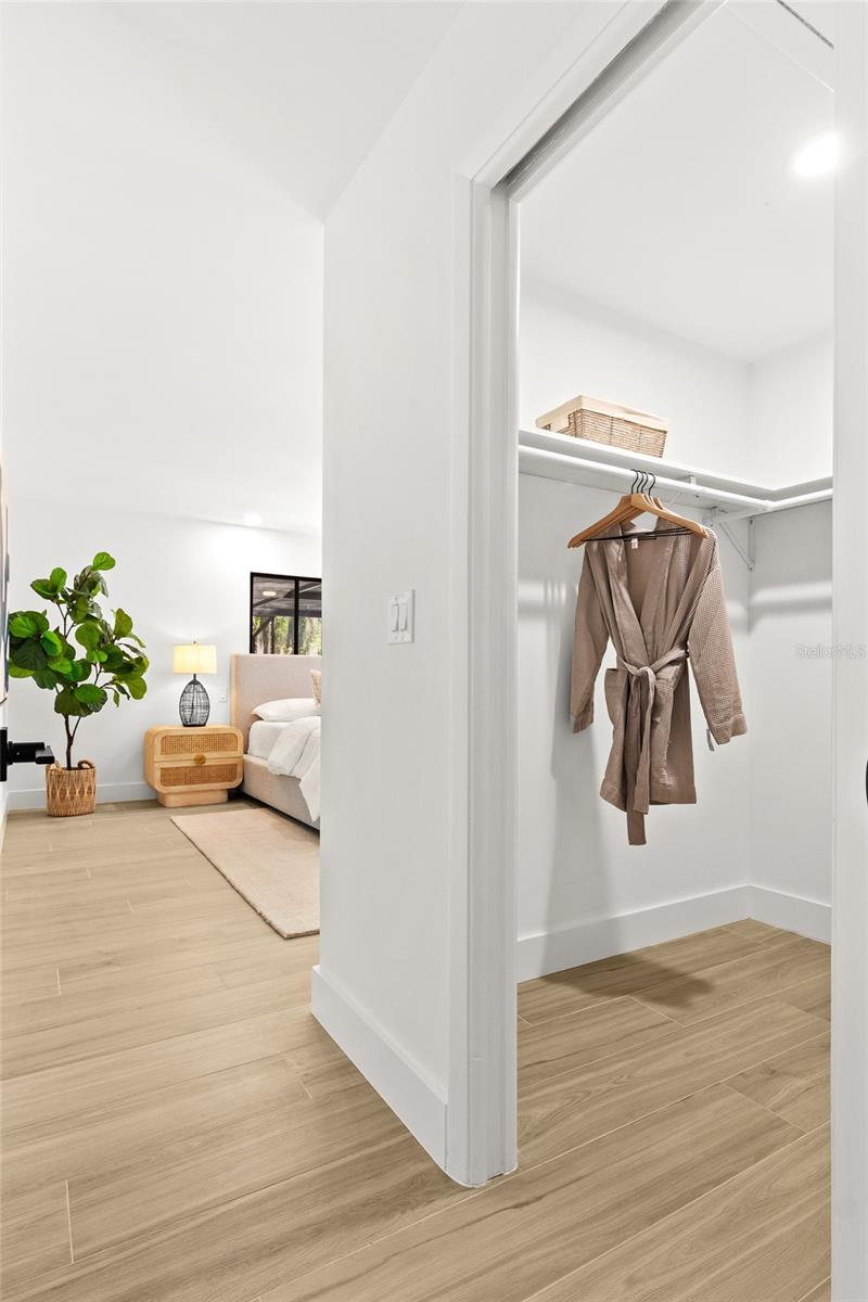 COUNTRY PLACE - Residential