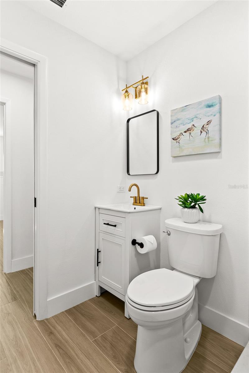 COUNTRY PLACE - Residential