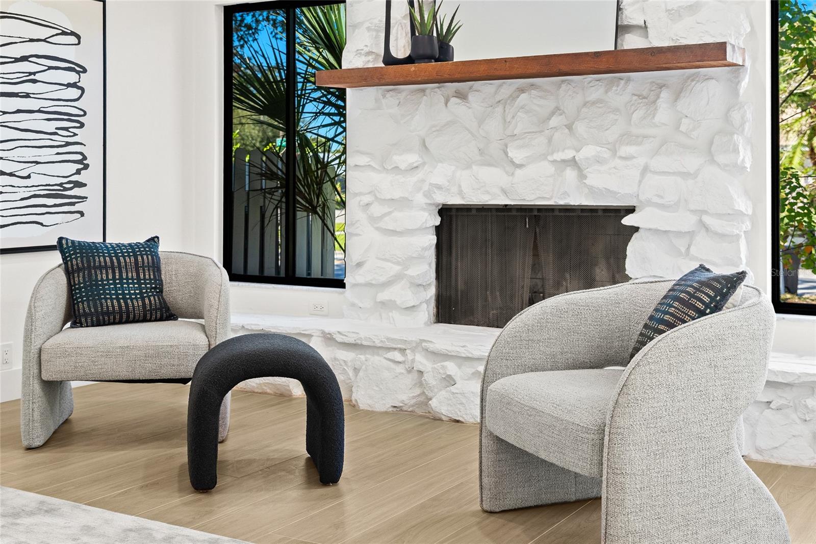 COUNTRY PLACE - Residential