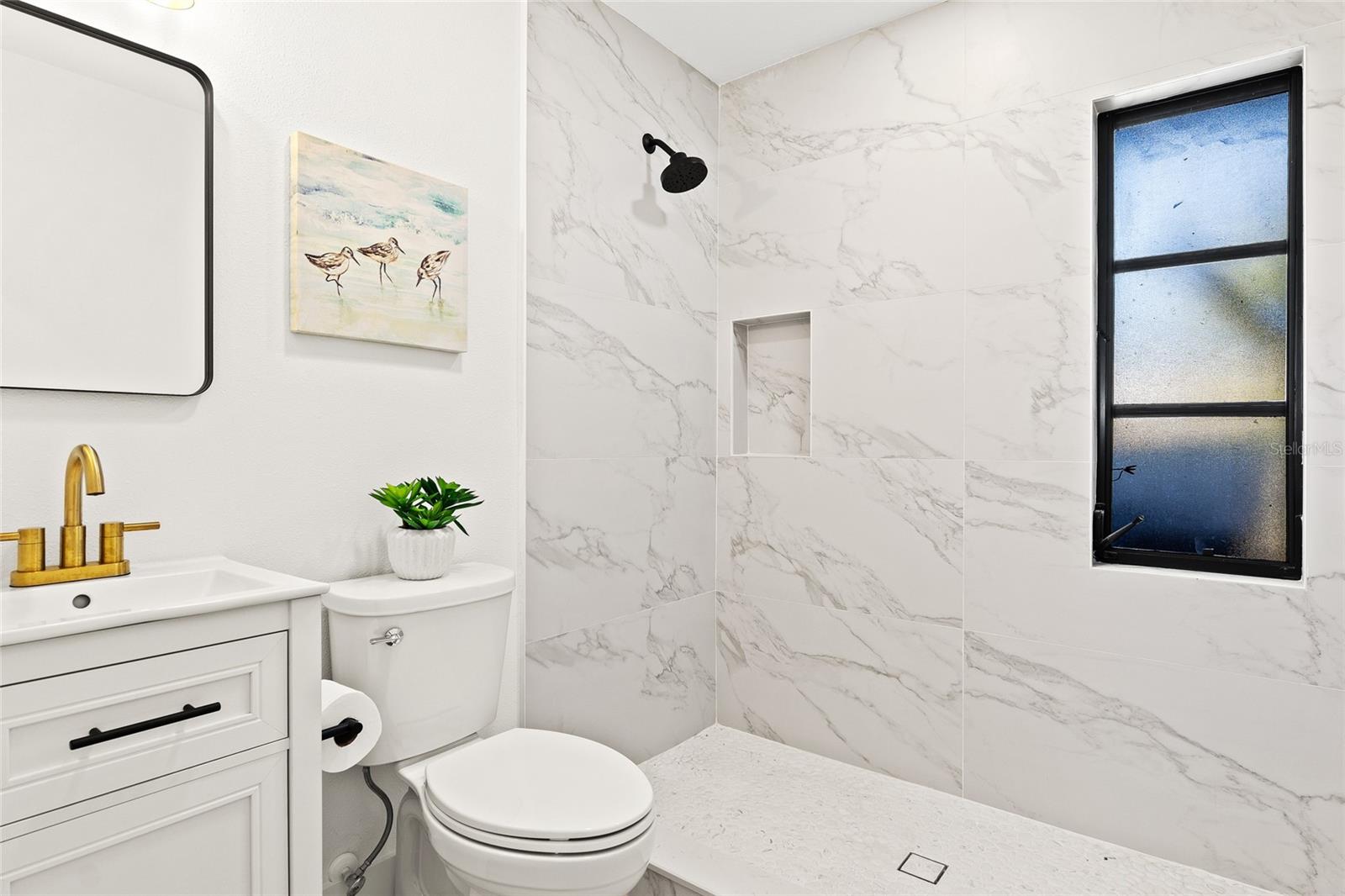 COUNTRY PLACE - Residential