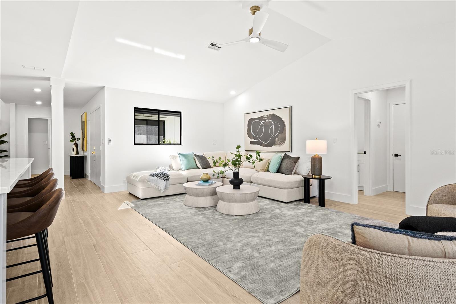 COUNTRY PLACE - Residential