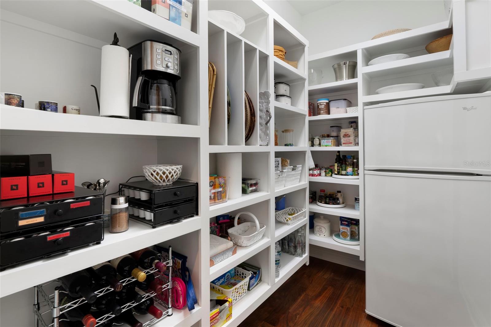 BUTTONWOOD HARBOUR - Residential