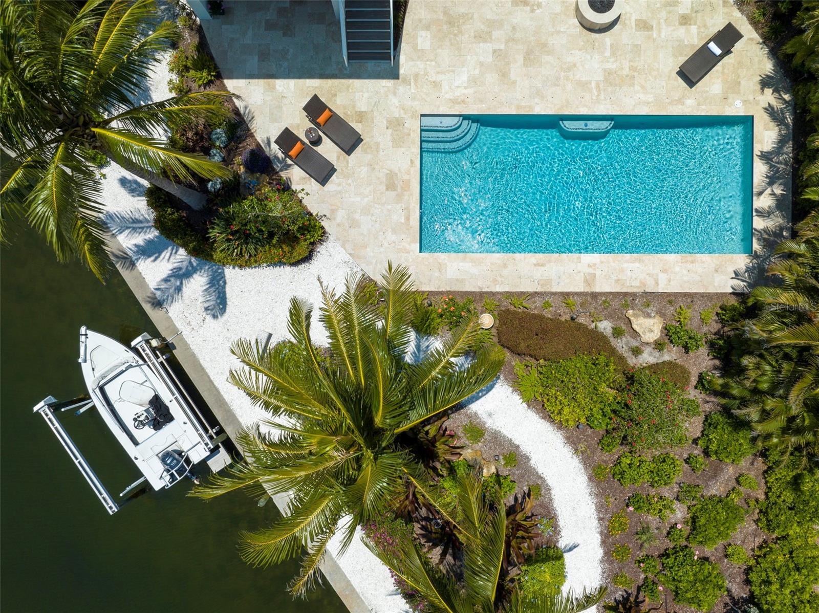 BUTTONWOOD HARBOUR - Residential