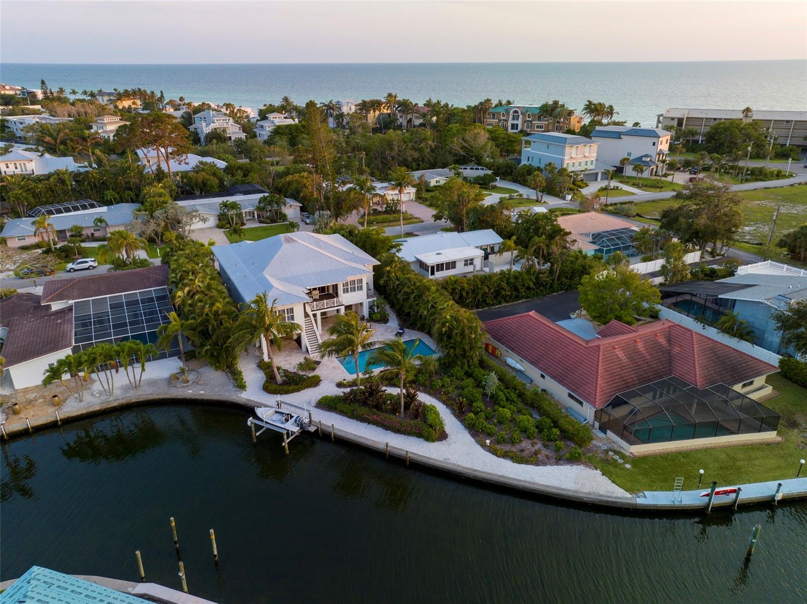 BUTTONWOOD HARBOUR - Residential