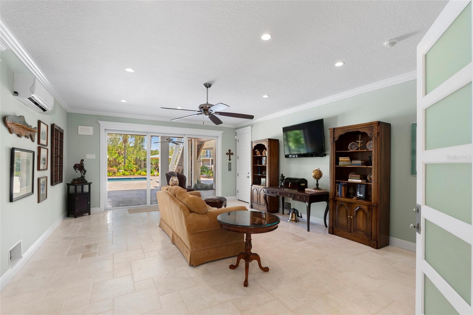 BUTTONWOOD HARBOUR - Residential