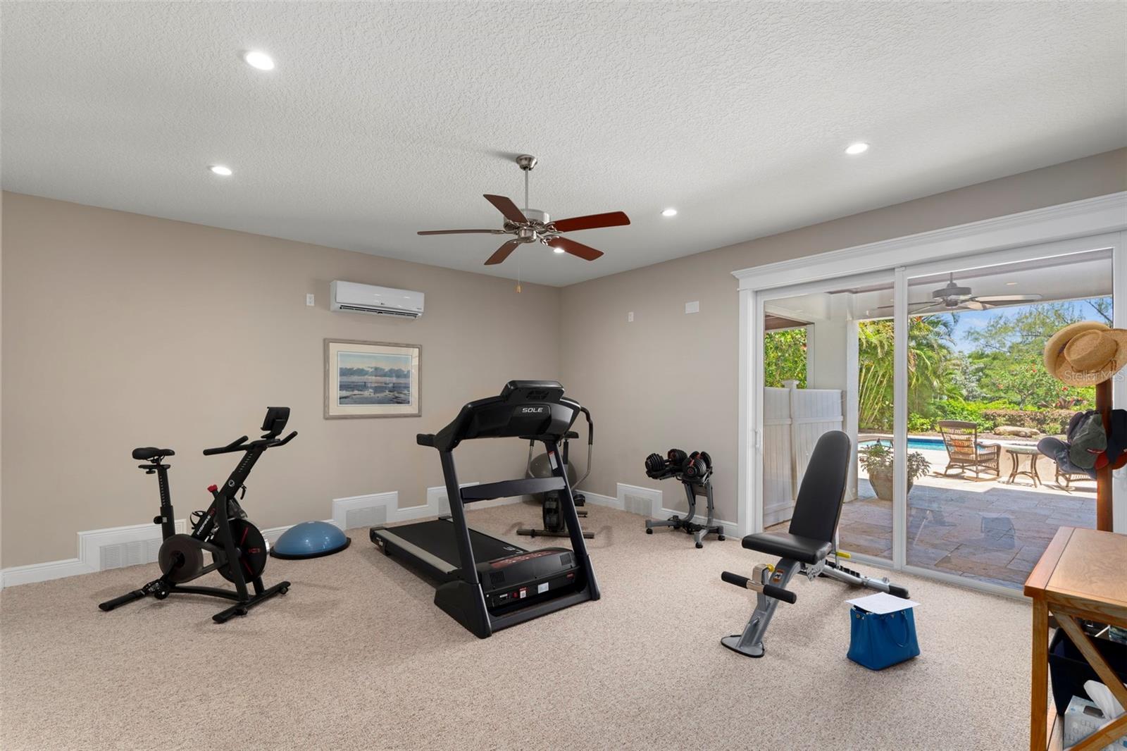 BUTTONWOOD HARBOUR - Residential