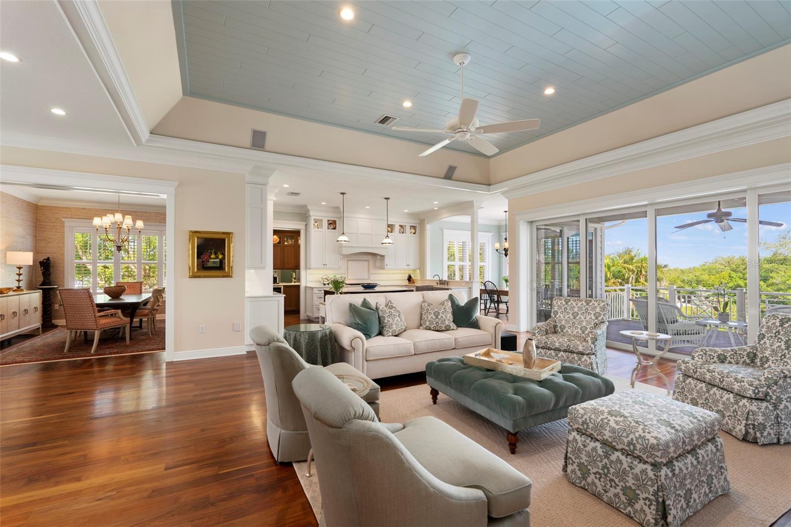 BUTTONWOOD HARBOUR - Residential