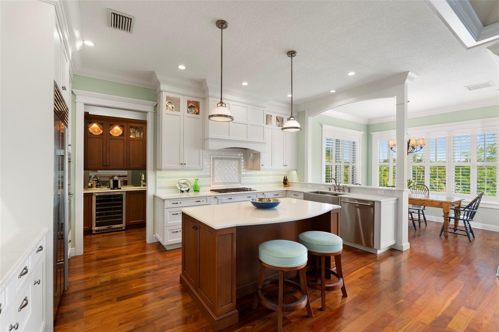 BUTTONWOOD HARBOUR - Residential