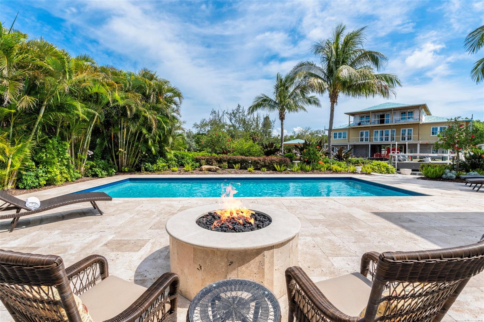 BUTTONWOOD HARBOUR - Residential