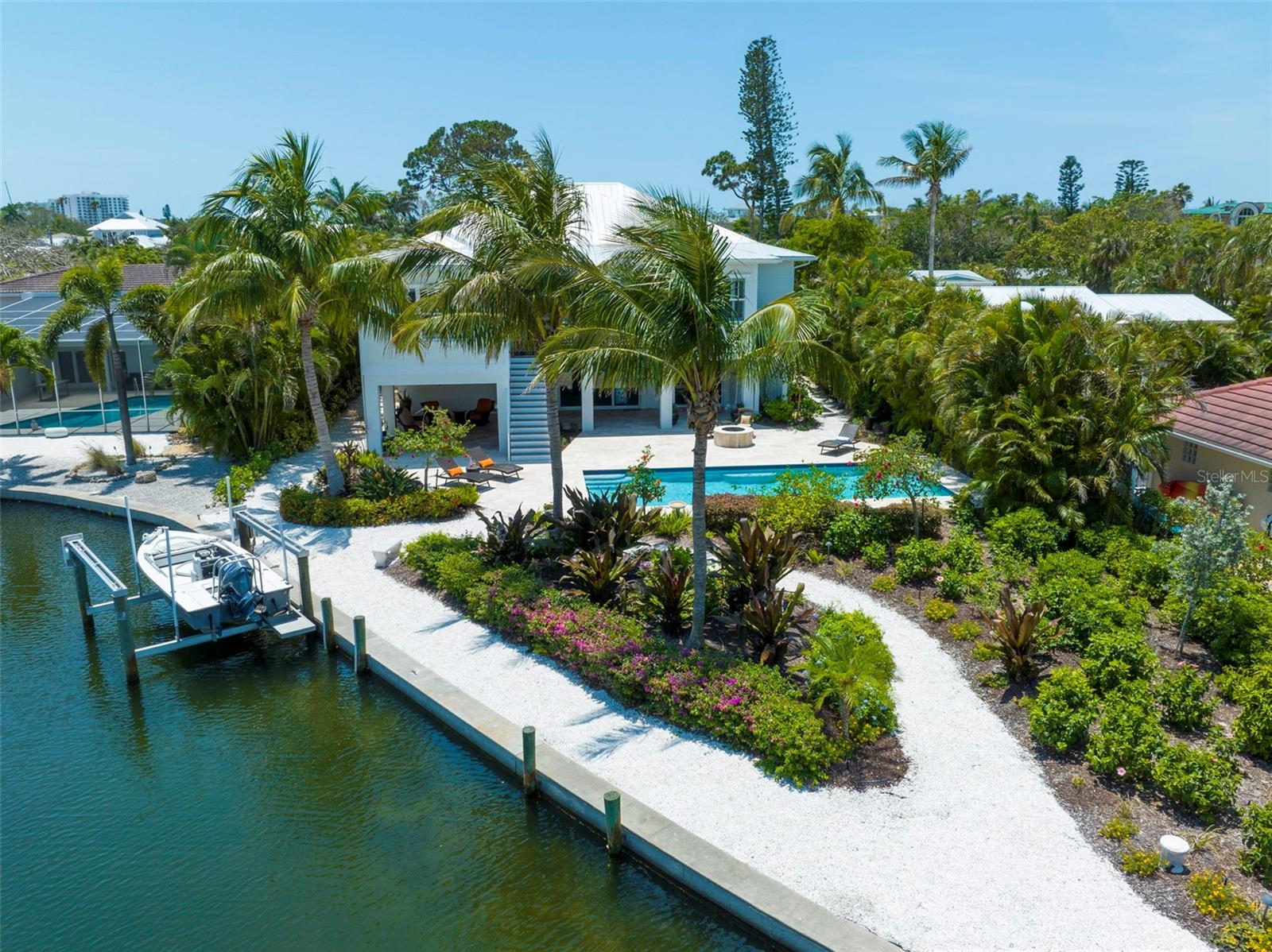 BUTTONWOOD HARBOUR - Residential