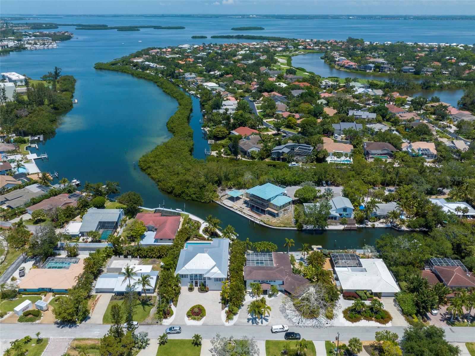 BUTTONWOOD HARBOUR - Residential