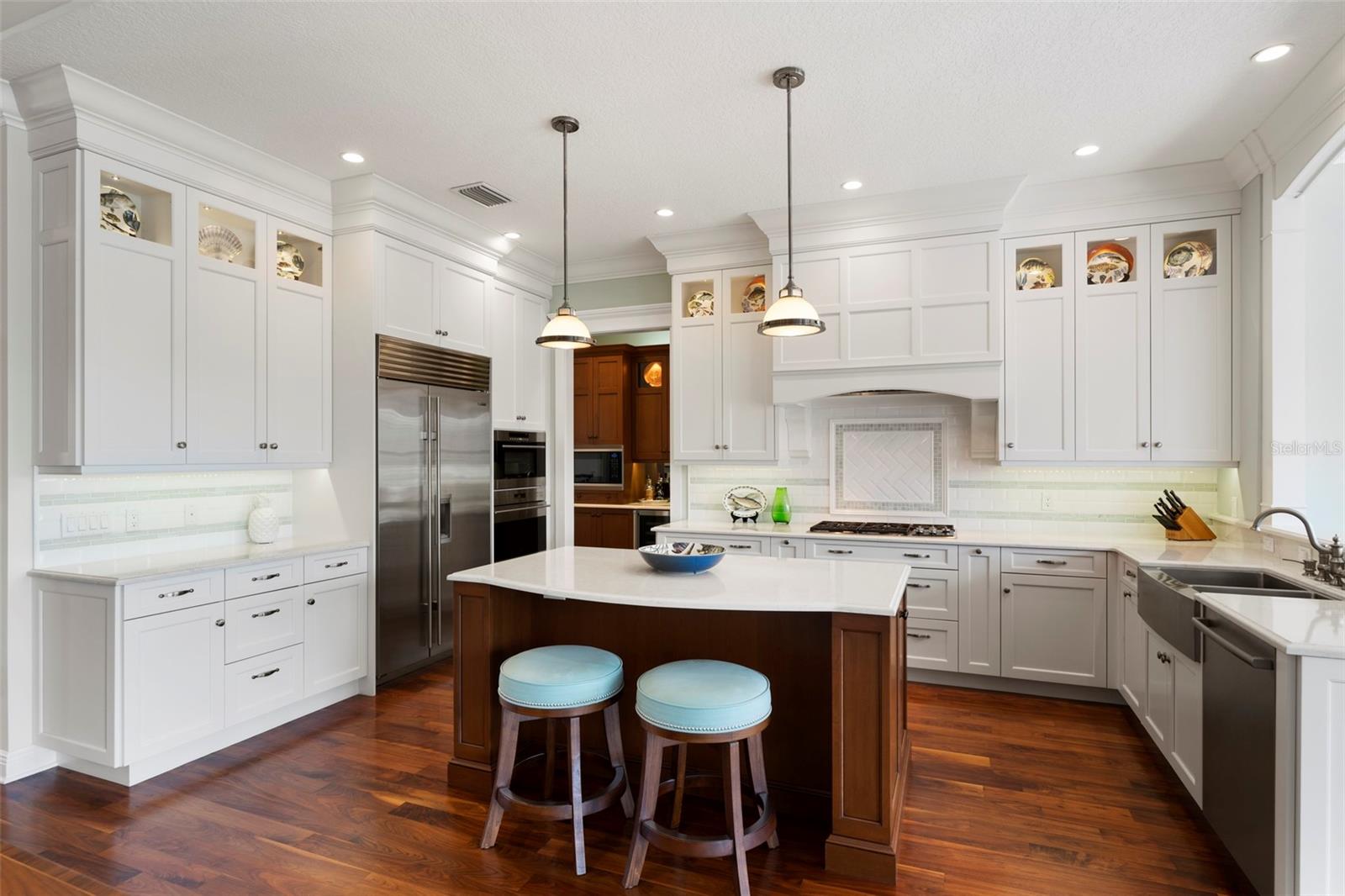 BUTTONWOOD HARBOUR - Residential