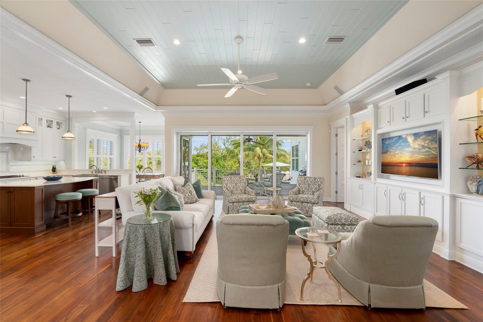 BUTTONWOOD HARBOUR - Residential