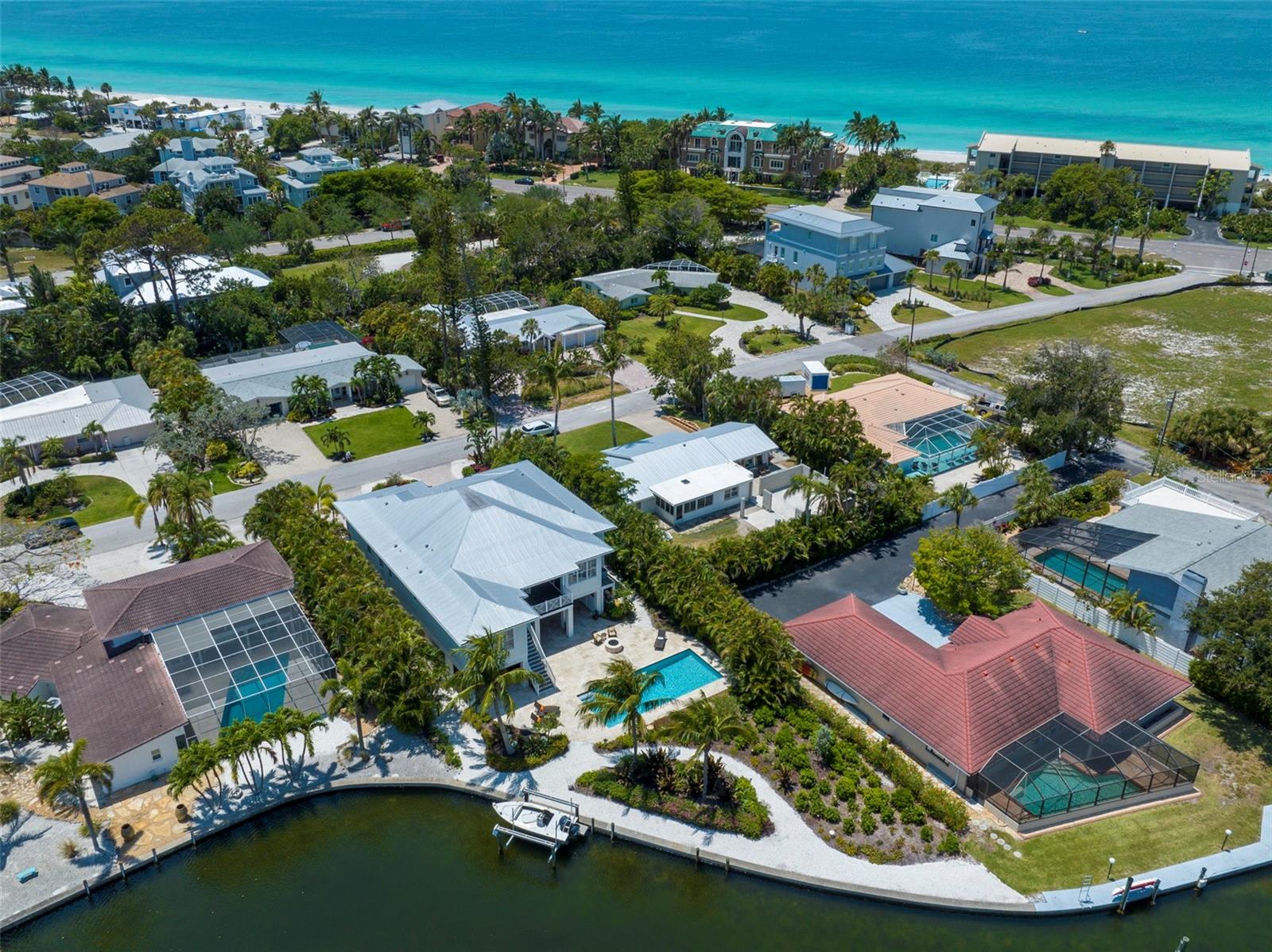 BUTTONWOOD HARBOUR - Residential