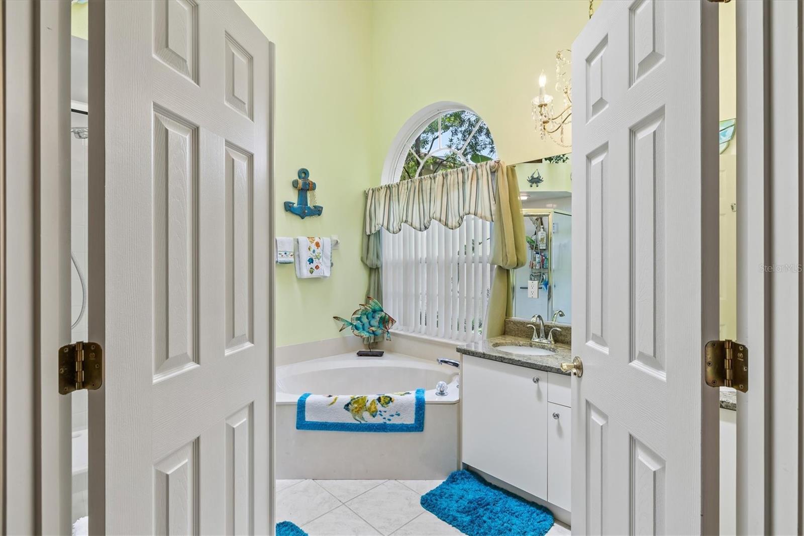 LONGWOOD VILLAS - Residential