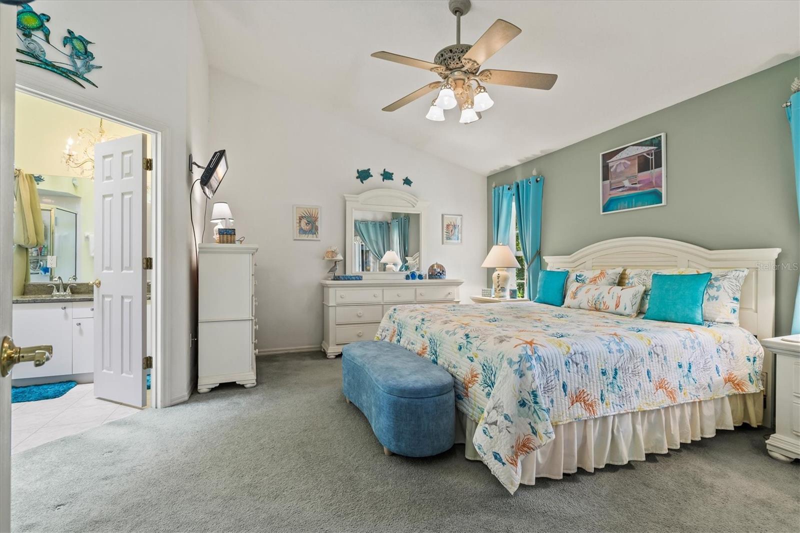 LONGWOOD VILLAS - Residential