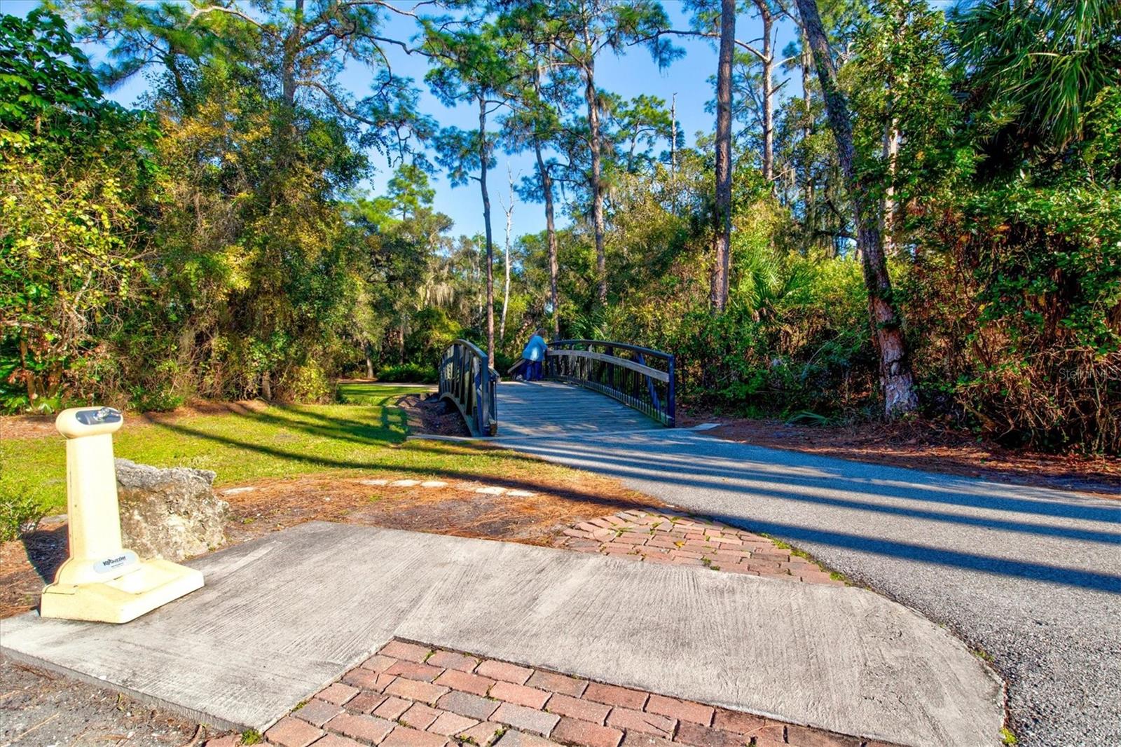 LONGWOOD VILLAS - Residential