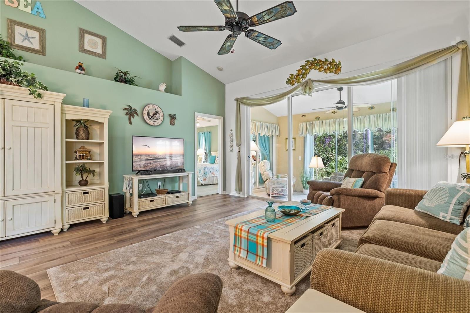 LONGWOOD VILLAS - Residential