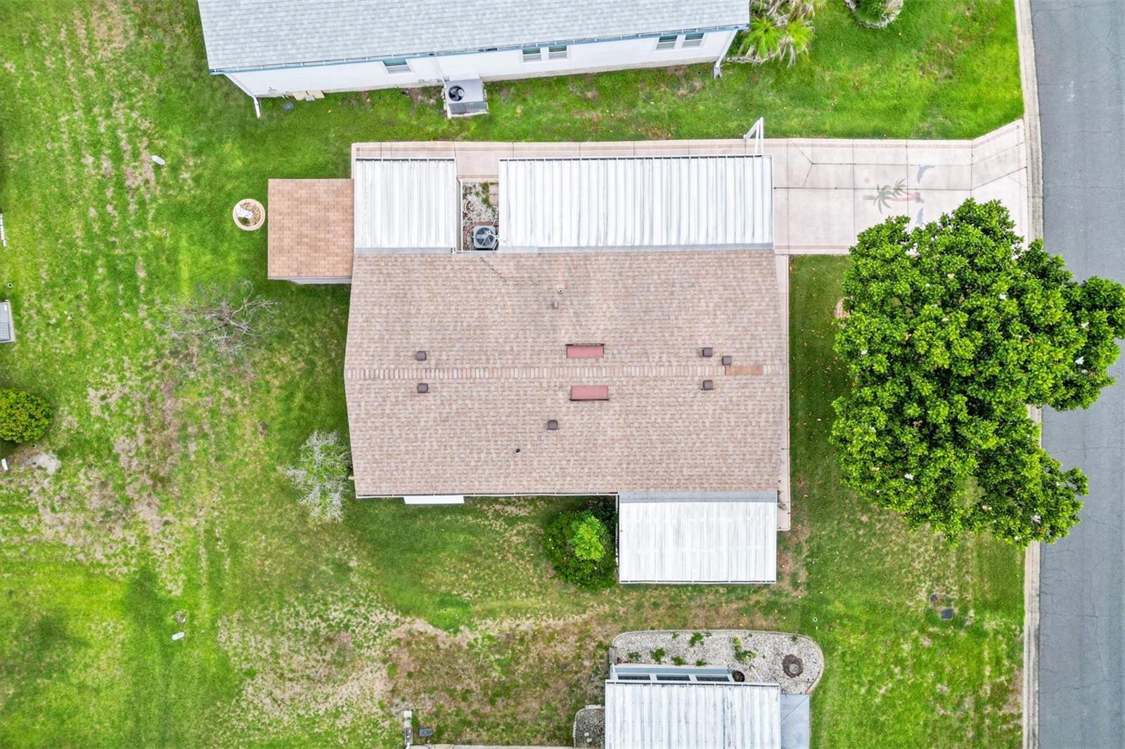 1534 HILLCREST DRIVE
