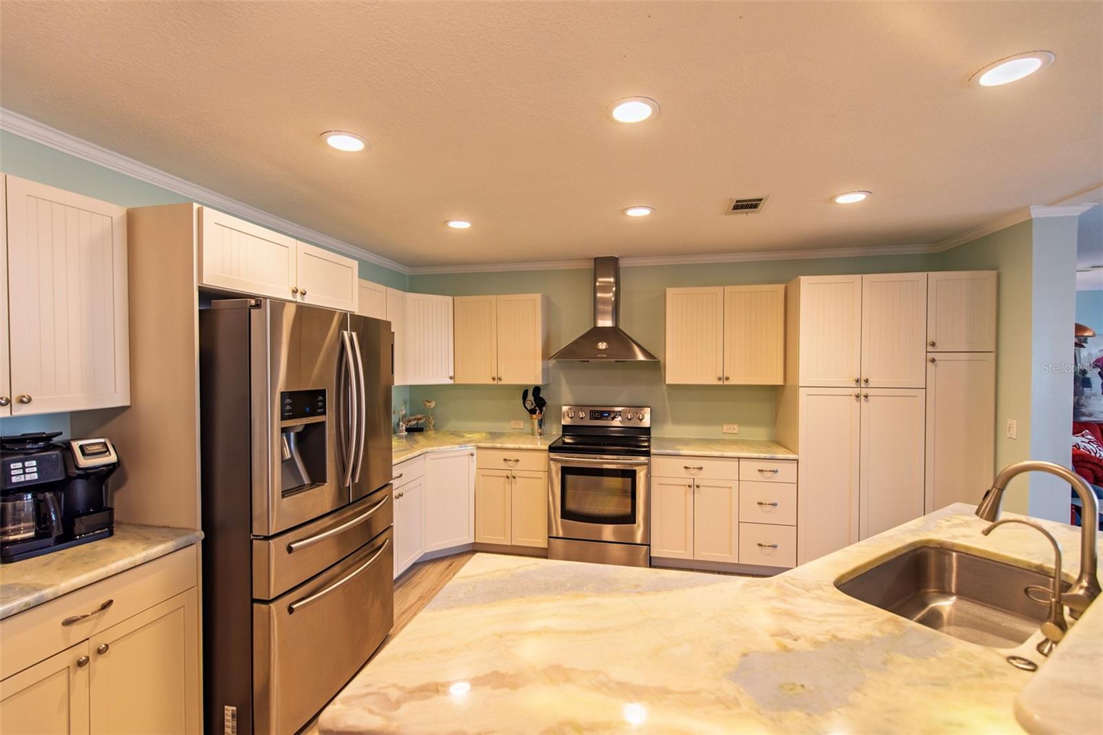 WINDMILL VILLAGE - Residential