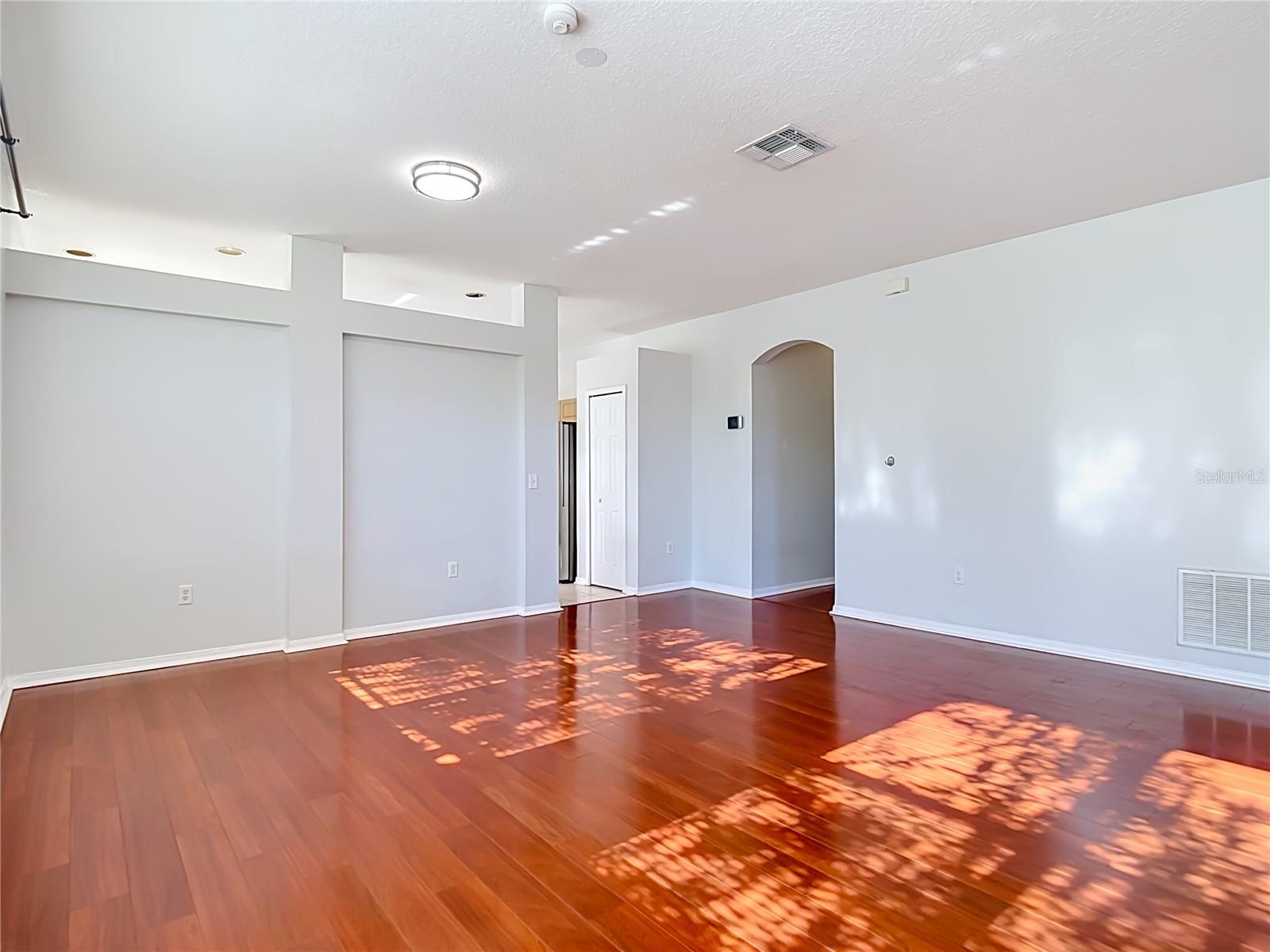 SUNCOAST MEADOWS INCREMENT 01 - Residential