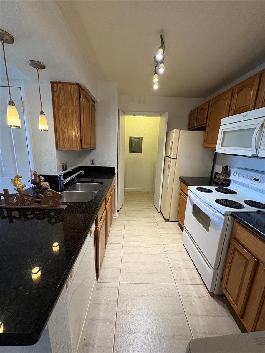 REGENCY GARDENS - Residential