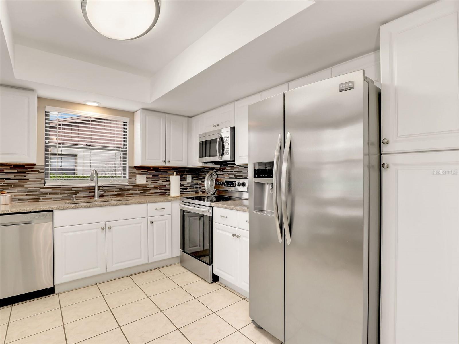 VILLAGE OAKS SEC D - Residential