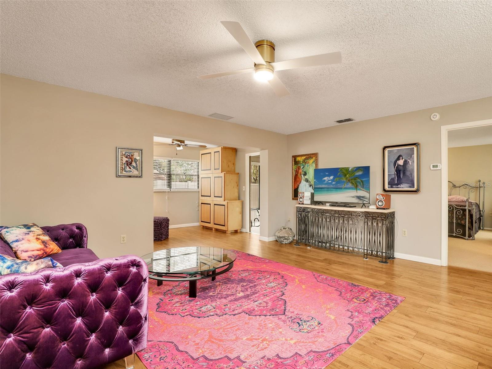 VILLAGE OAKS SEC D - Residential