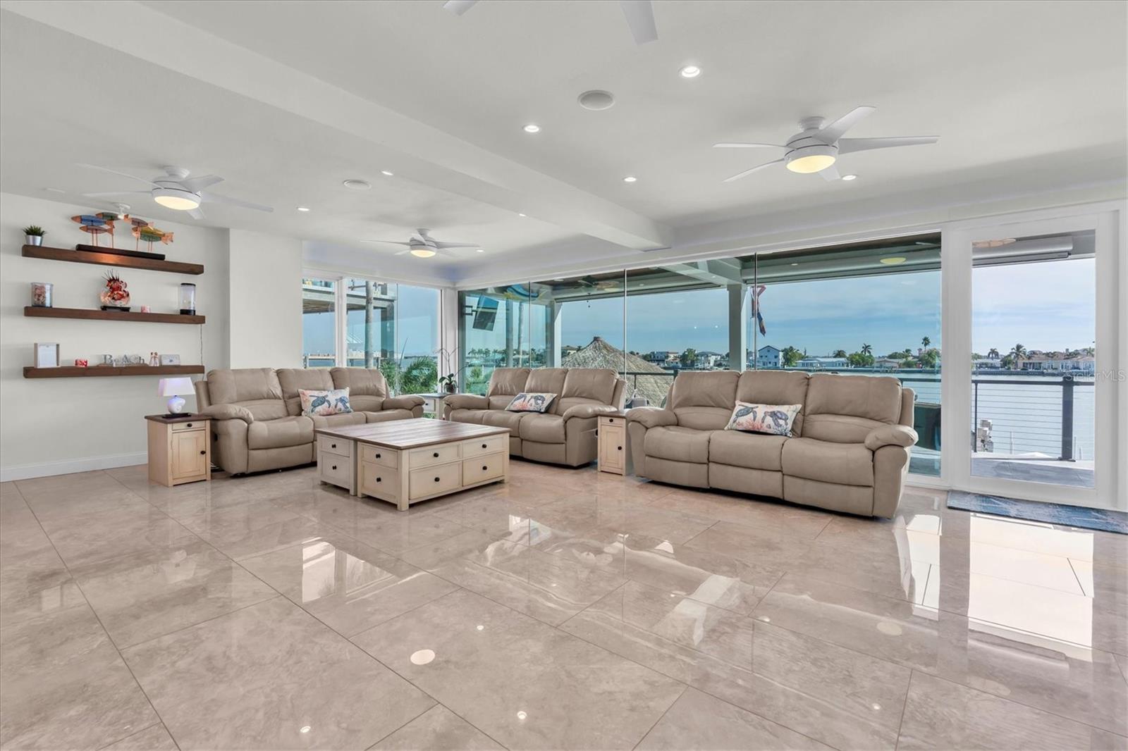 BAHIA SHORES 4TH ADD - Residential