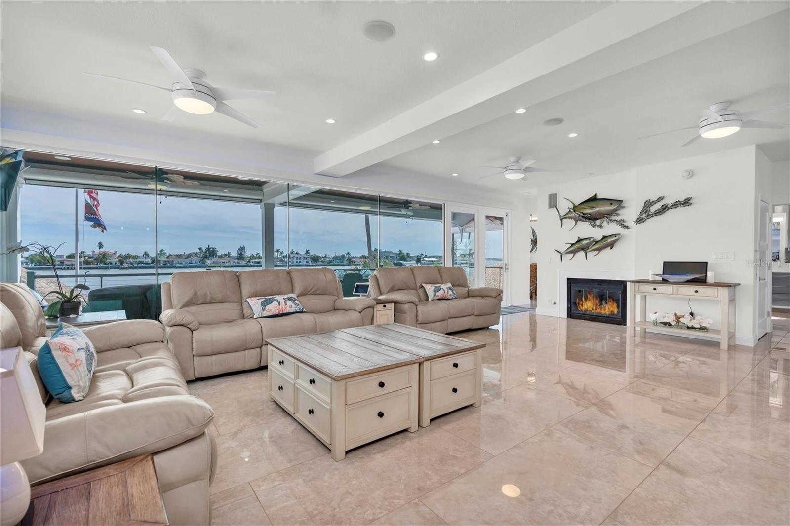 BAHIA SHORES 4TH ADD - Residential