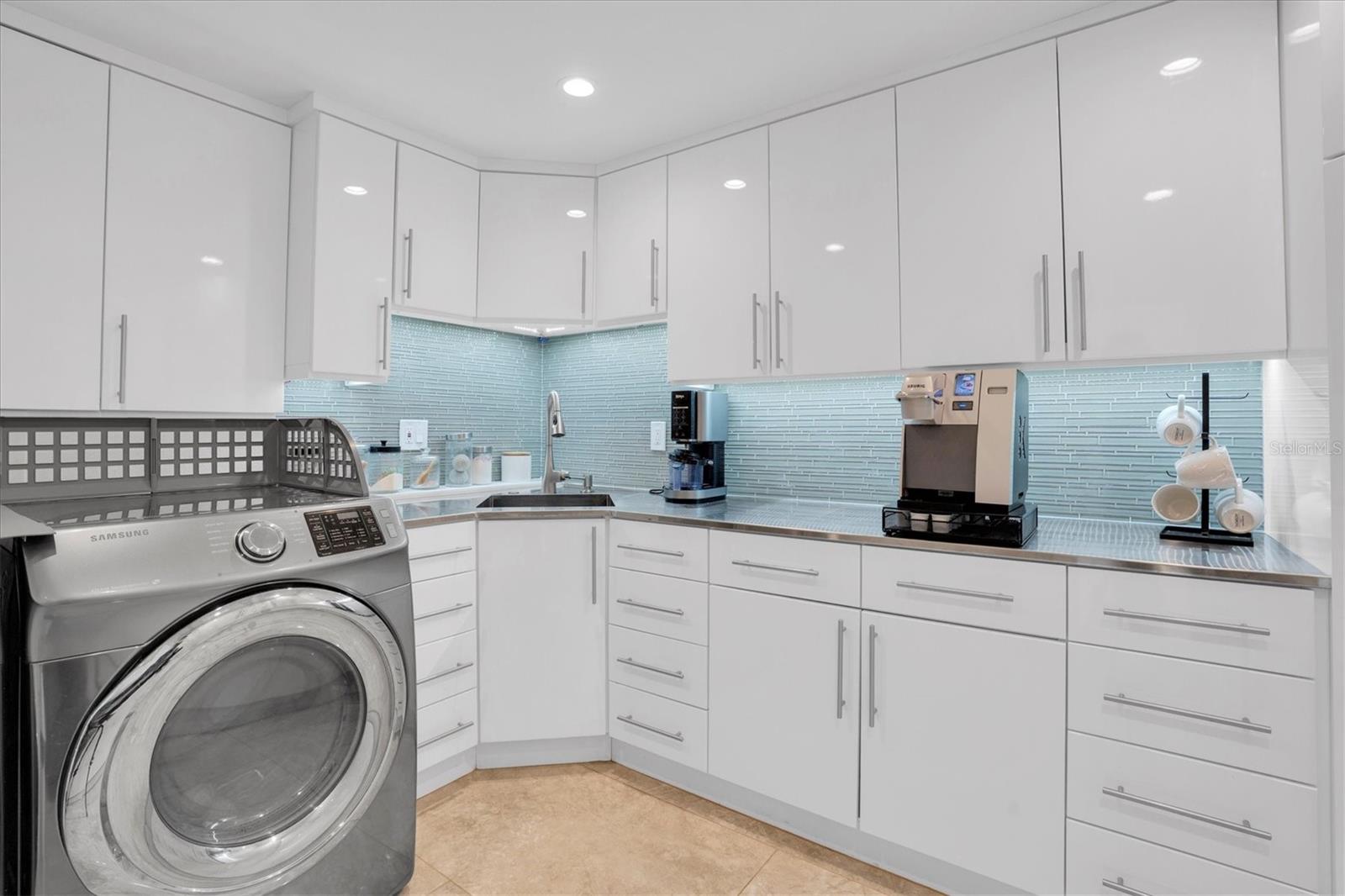 BAHIA SHORES 4TH ADD - Residential